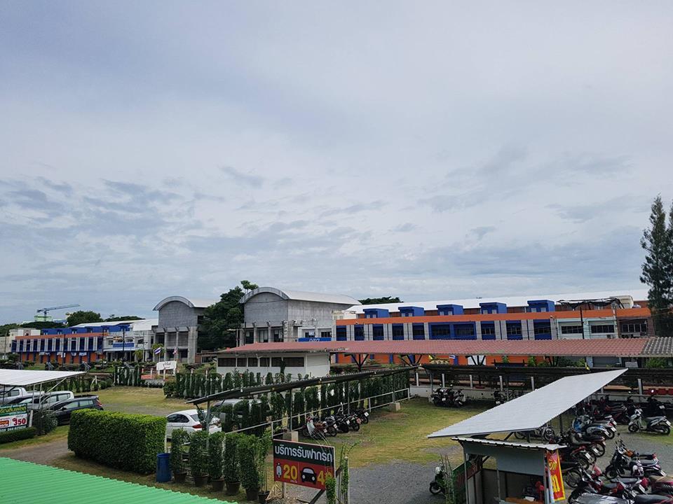 Jaroensin Place Buri Ram Exterior foto
